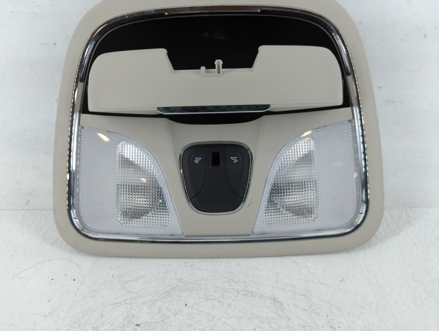 2018 Jeep Cherokee Overhead Roof Console - Oemusedautoparts1.com