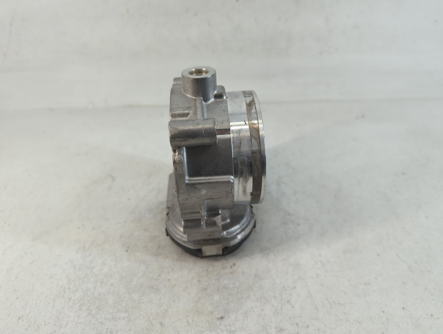 2014-2022 Jeep Cherokee Throttle Body P/N:0 280 750 570 05184349AC Fits OEM Used Auto Parts - Oemusedautoparts1.com