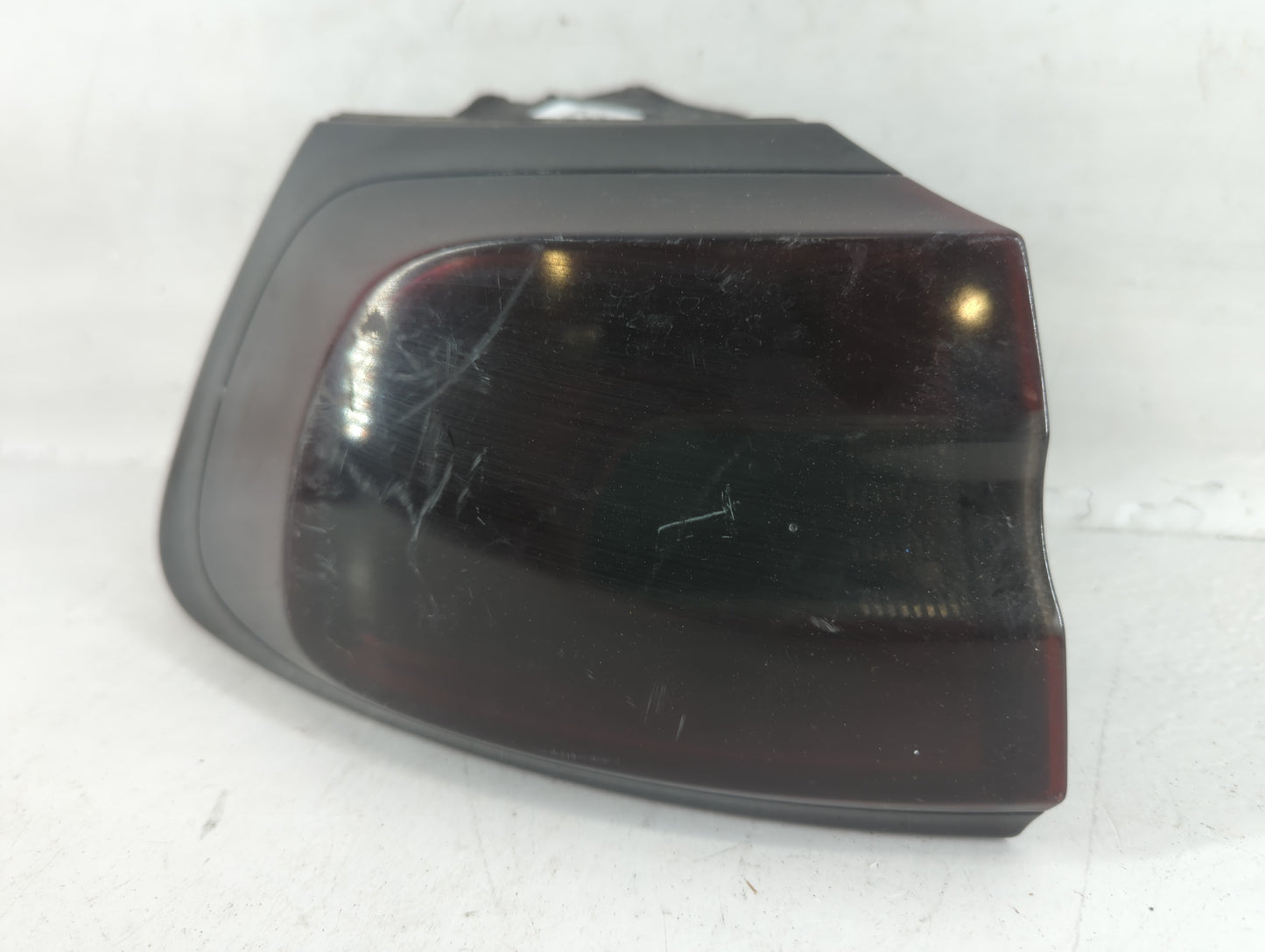 2014-2018 Jeep Cherokee Tail Light Assembly Driver Left OEM Fits Fits 2014 2015 2016 2017 2018 OEM Used Auto Parts - Oemused