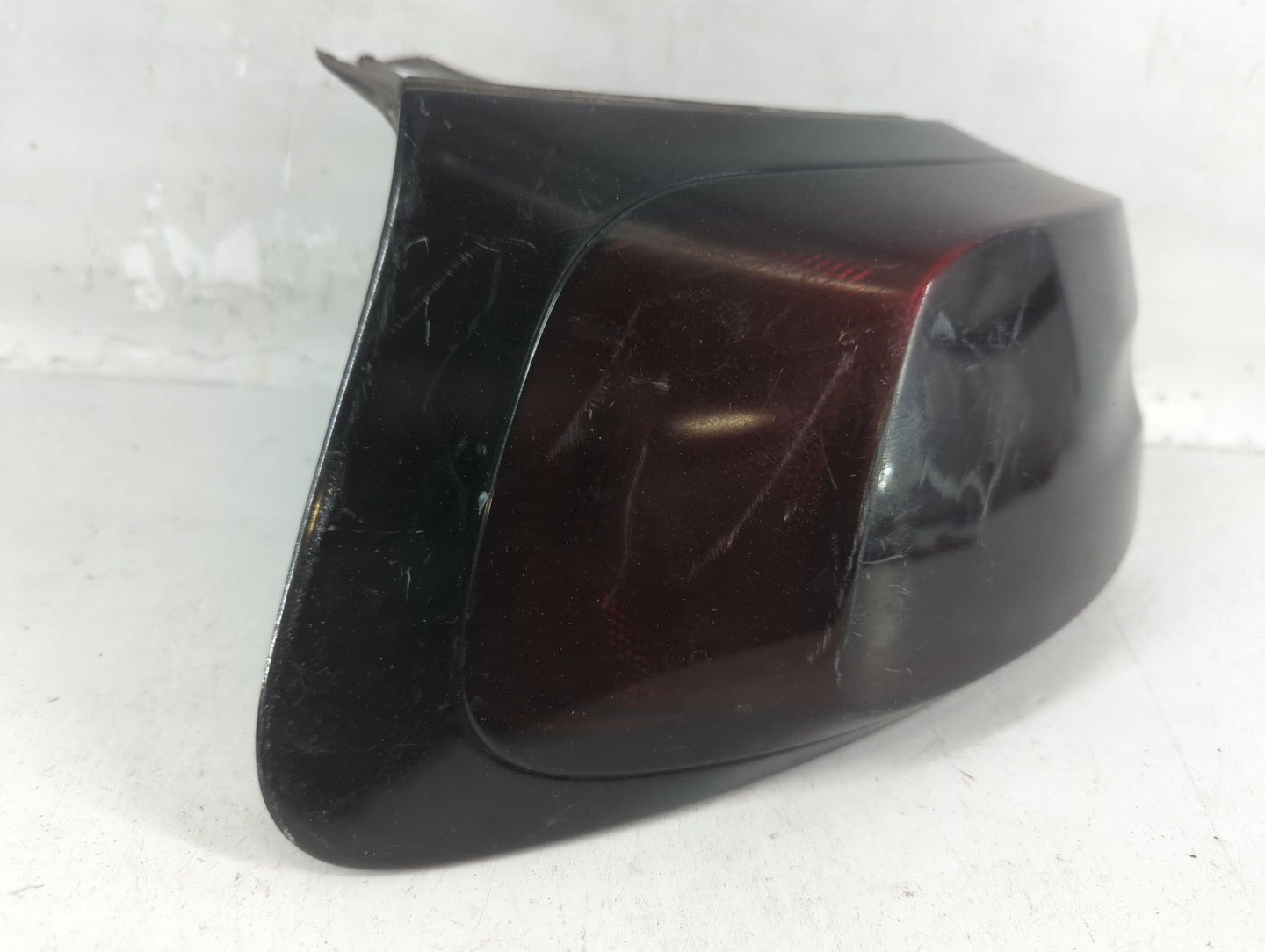 2014-2018 Jeep Cherokee Tail Light Assembly Driver Left OEM Fits Fits 2014 2015 2016 2017 2018 OEM Used Auto Parts - Oemused