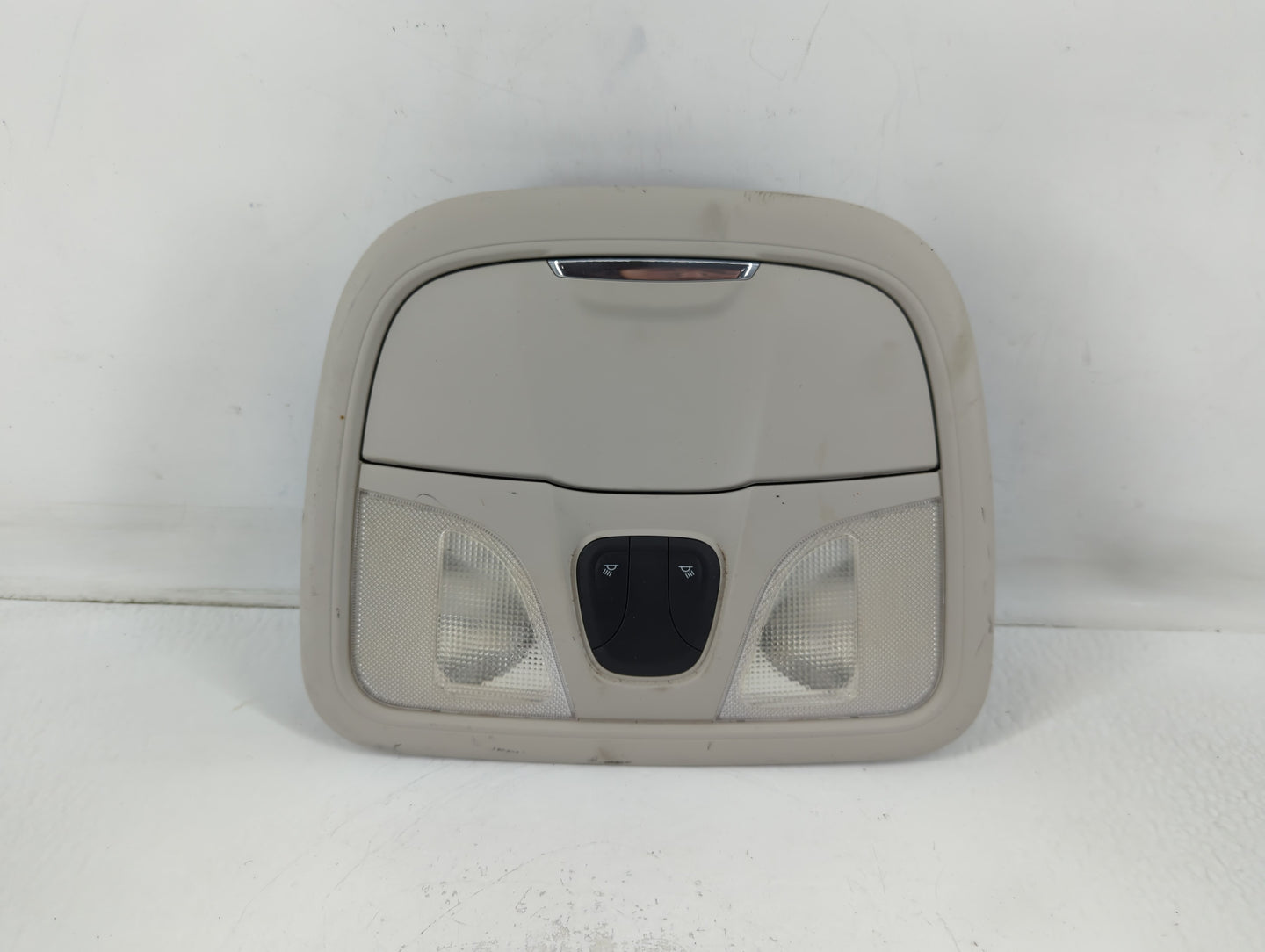 2018 Jeep Cherokee Overhead Roof Console - Oemusedautoparts1.com