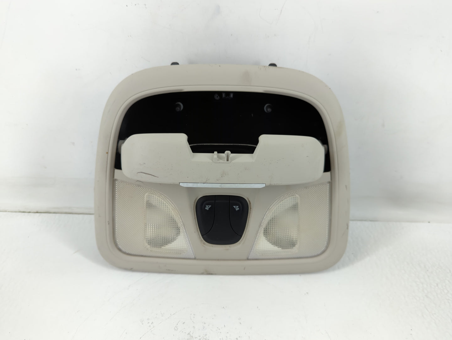 2018 Jeep Cherokee Overhead Roof Console - Oemusedautoparts1.com