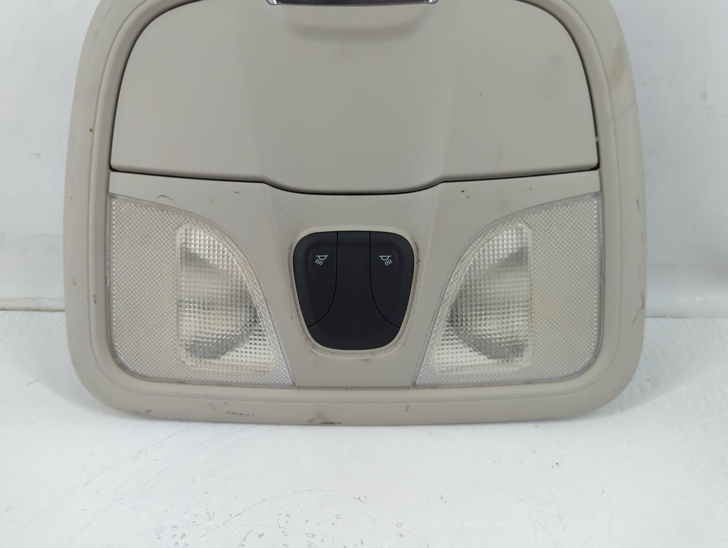 2018 Jeep Cherokee Overhead Roof Console - Oemusedautoparts1.com