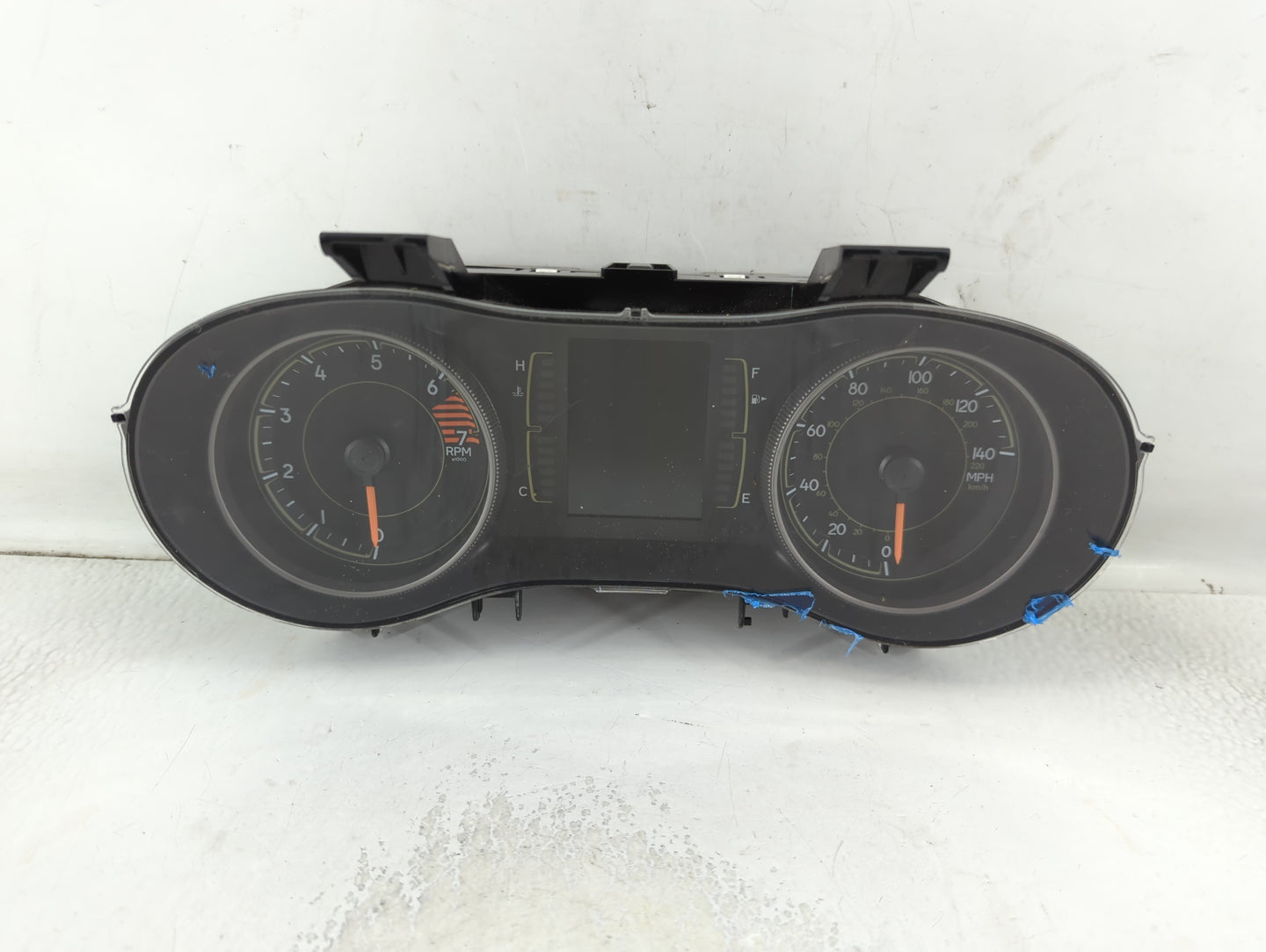2017-2018 Jeep Cherokee Instrument Cluster Speedometer Gauges P/N:P68309006AD Fits Fits 2017 2018 OEM Used Auto Parts - Oemu