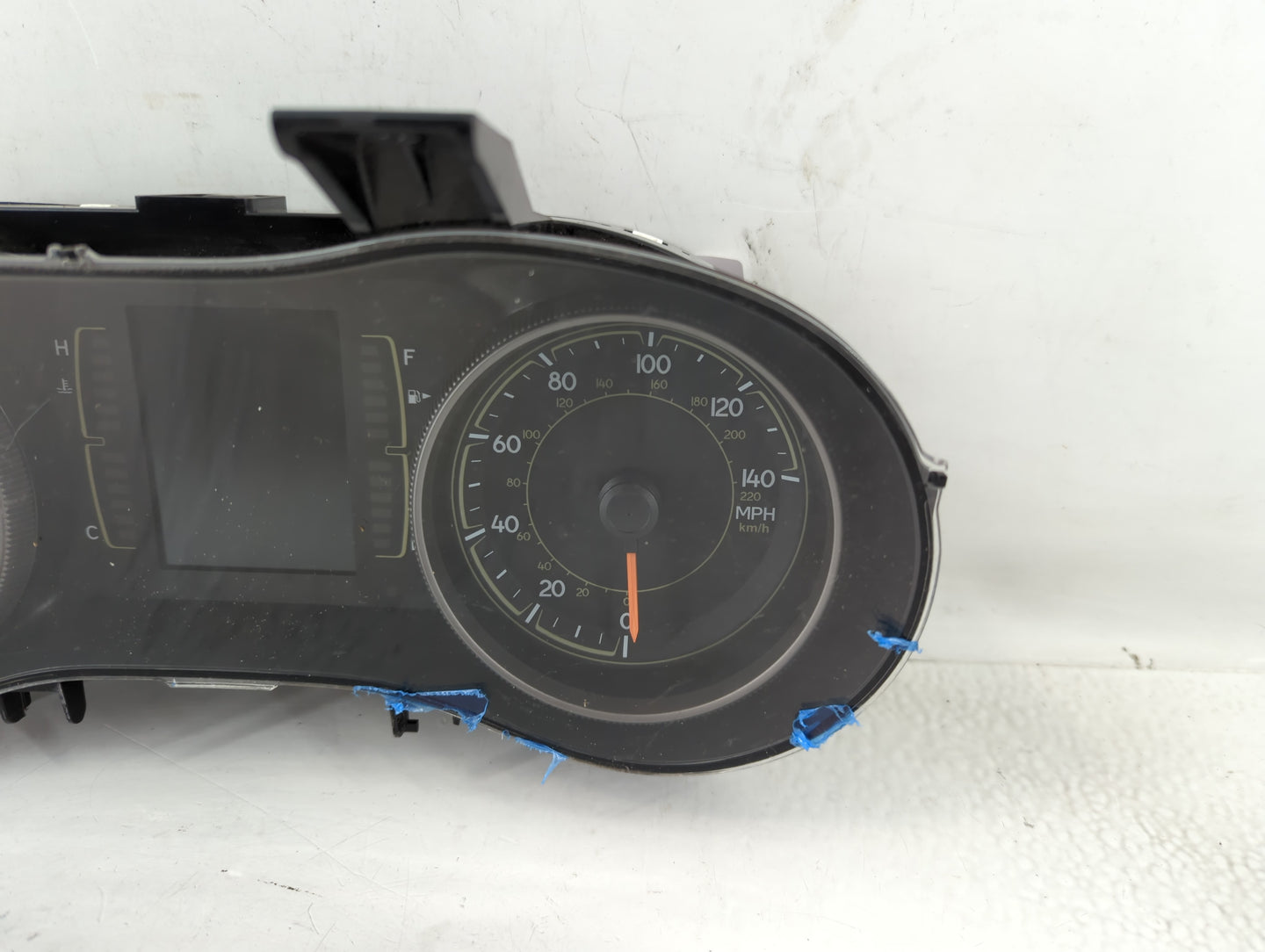 2017-2018 Jeep Cherokee Instrument Cluster Speedometer Gauges P/N:P68309006AD Fits Fits 2017 2018 OEM Used Auto Parts - Oemu