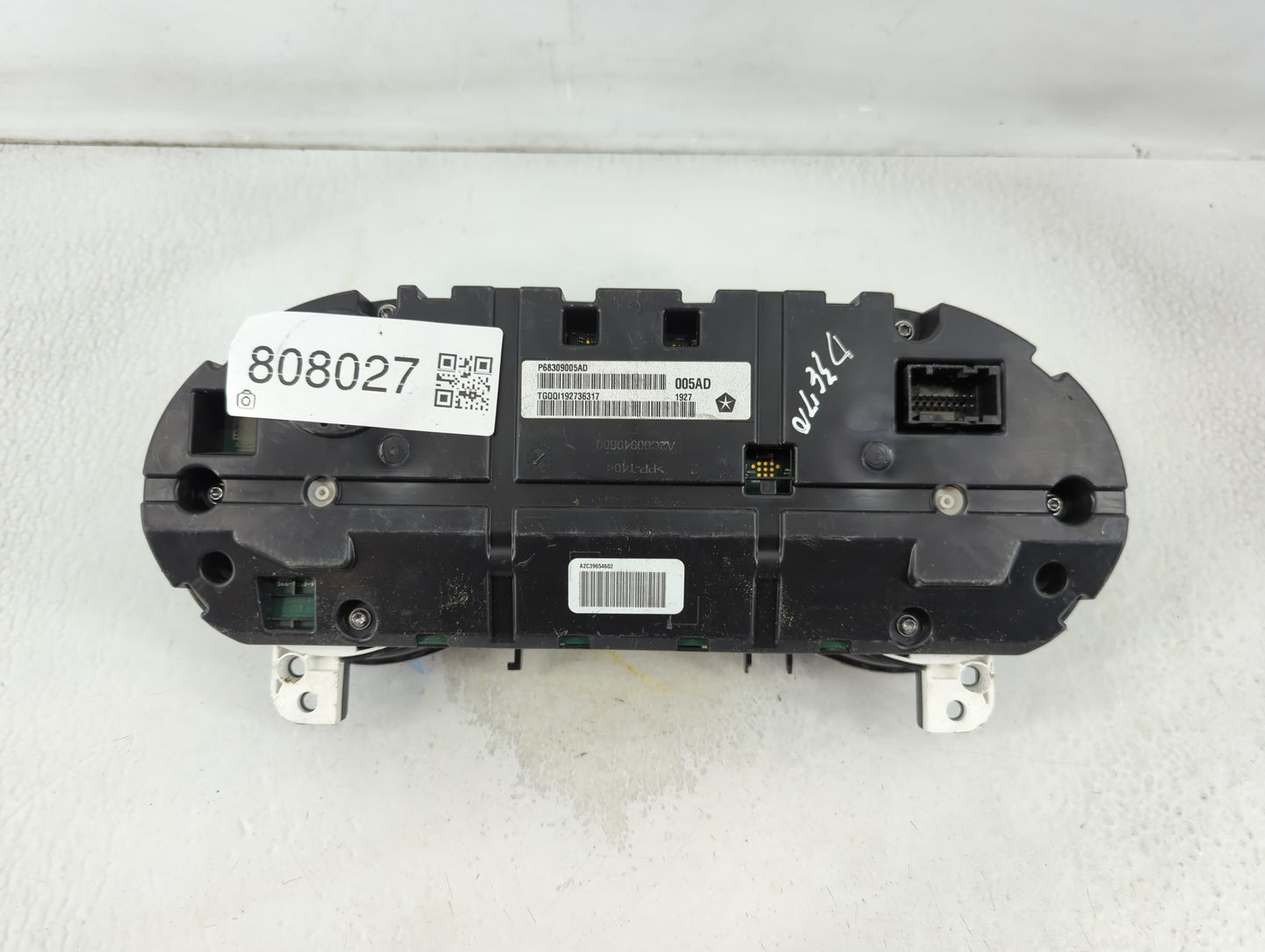 2017-2018 Jeep Cherokee Instrument Cluster Speedometer Gauges P/N:P68309006AD Fits Fits 2017 2018 OEM Used Auto Parts - Oemu