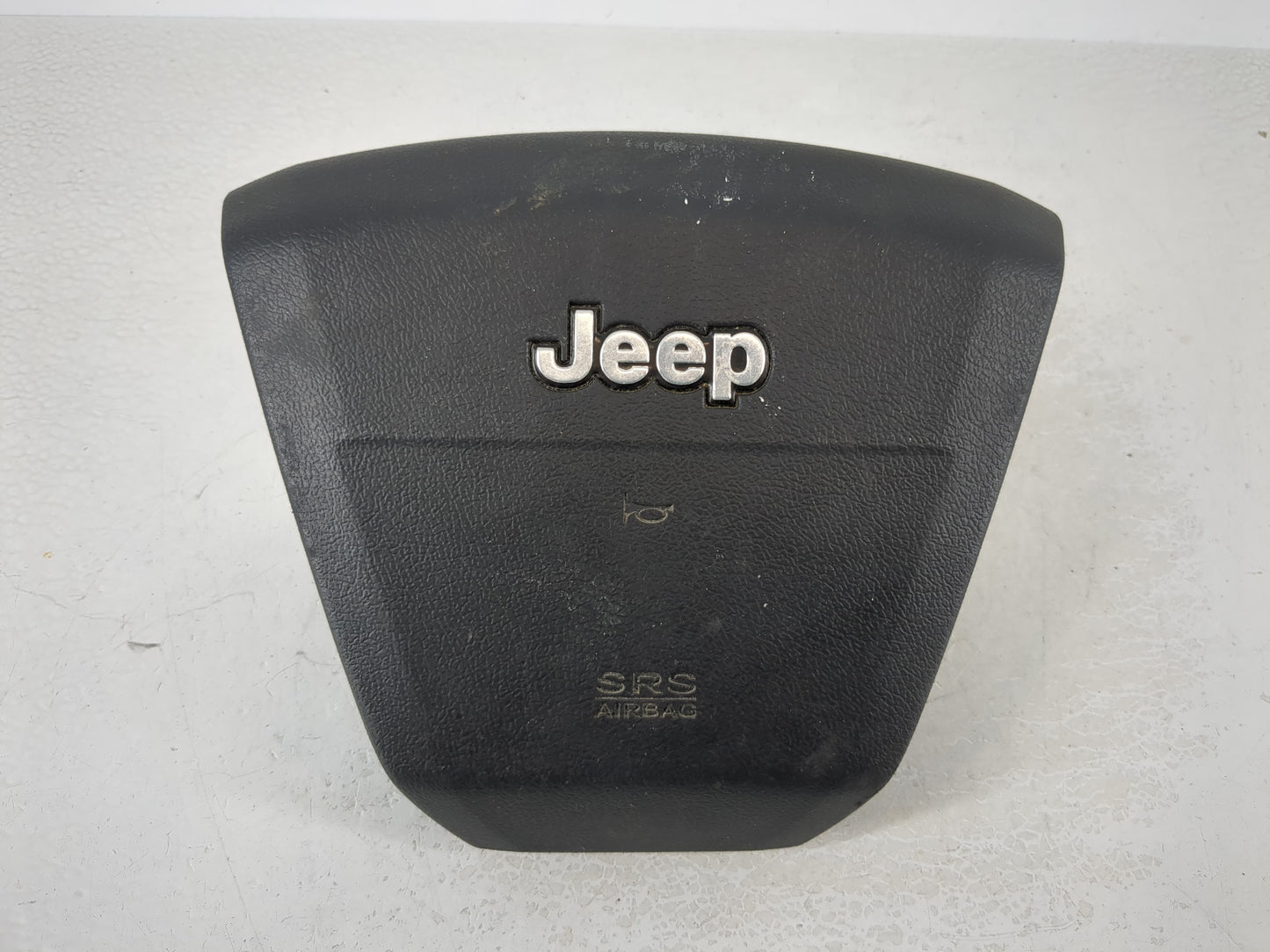 2009-2010 Jeep Compass Air Bag Driver Left Steering Wheel Mounted P/N:P0YD59XDVAF Fits Fits 2009 2010 OEM Used Auto Parts - 