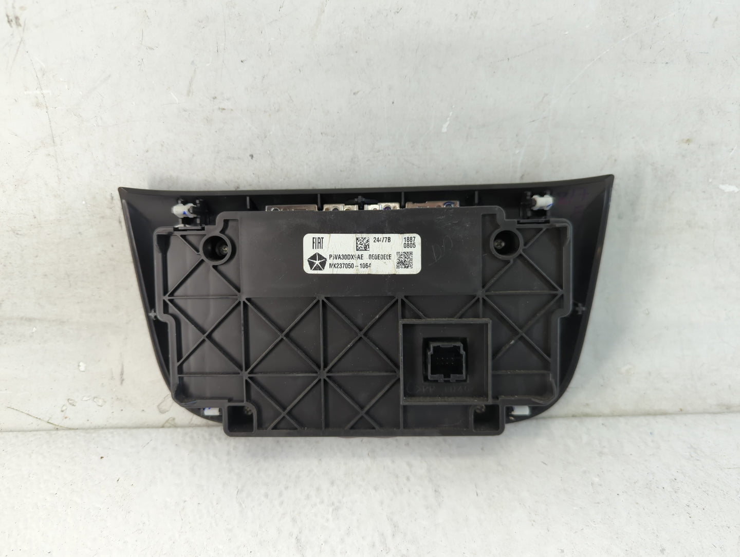 2018 Jeep Compass Climate Control Module Temperature AC/Heater Replacement P/N:MX237050-1064 Fits OEM Used Auto Parts - Oemu