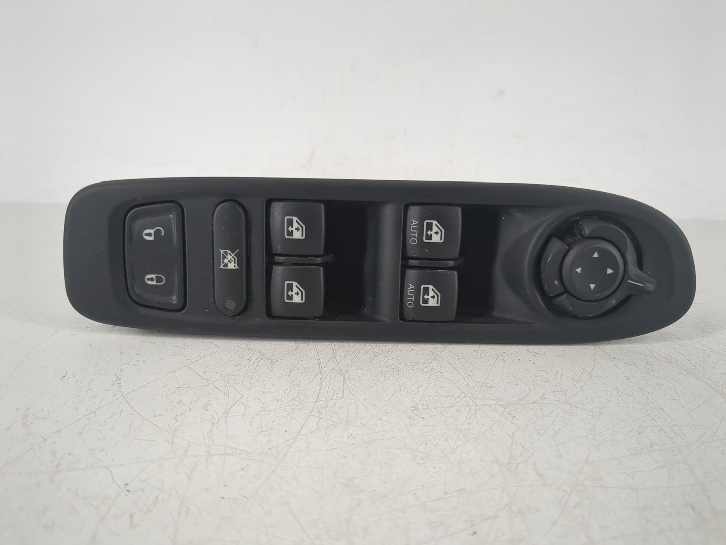 2018 Jeep Compass Master Power Window Switch Replacement Driver Side Left P/N:P6BZ27LXHAA Fits OEM Used Auto Parts - Oemused