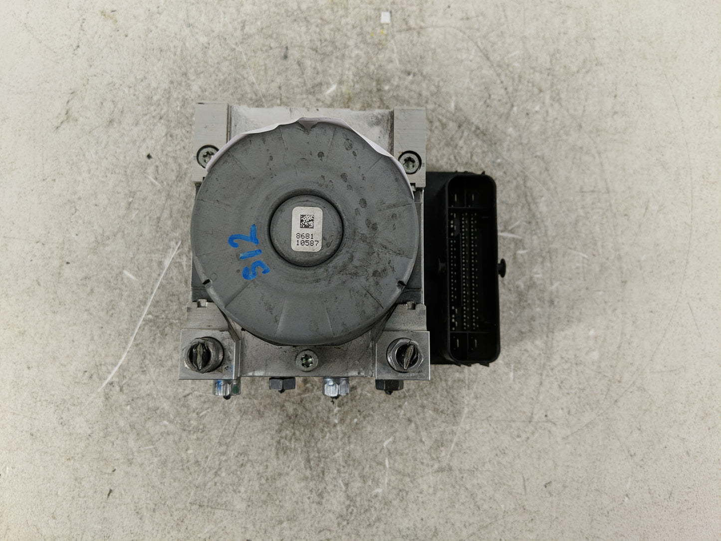 2018 Jeep Compass ABS Pump Control Module Replacement P/N:P04726567AJ Fits OEM Used Auto Parts - Oemusedautoparts1.com