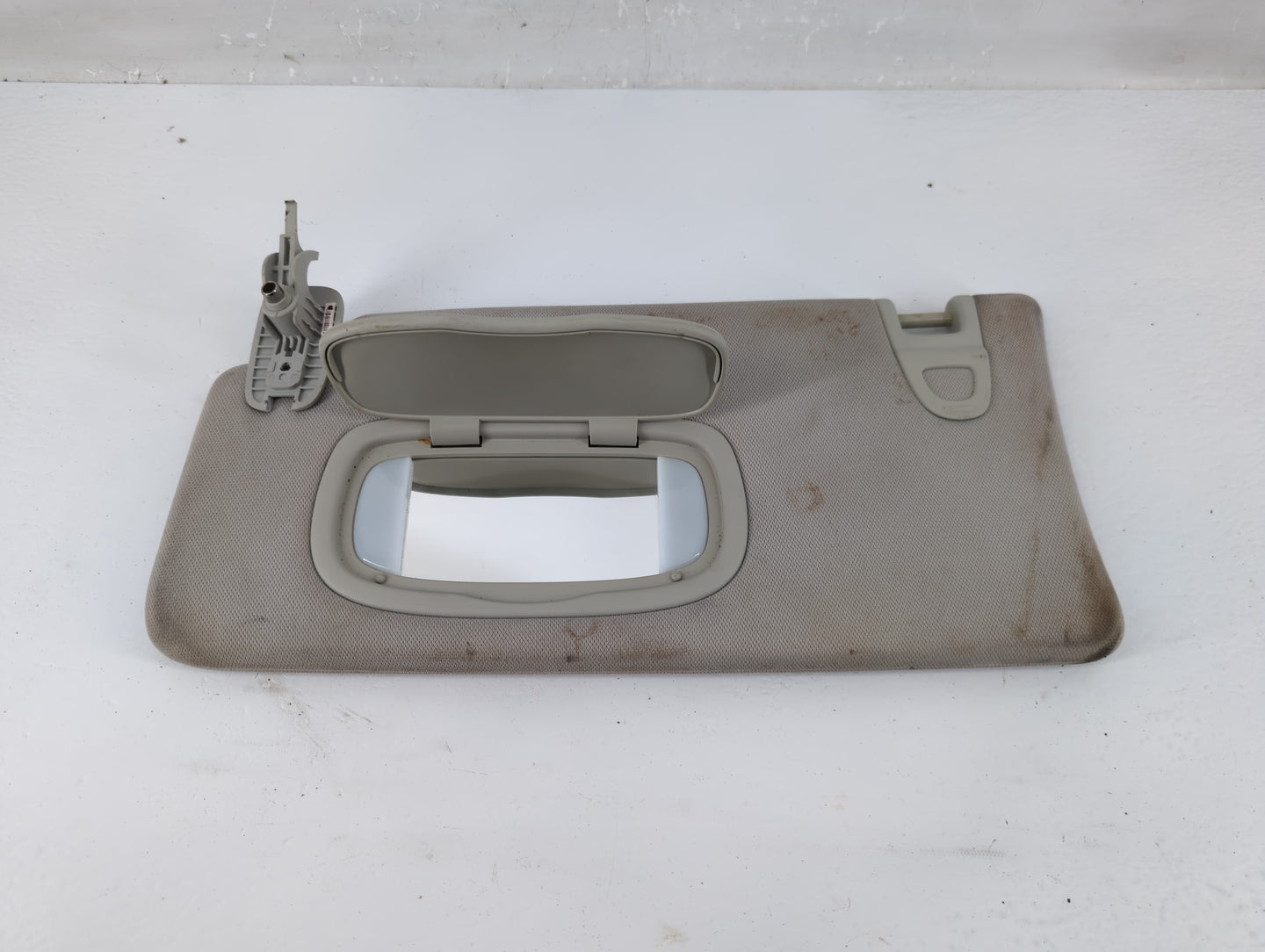 2018 Jeep Compass Sun Visor Shade Replacement Driver Left Mirror Fits OEM Used Auto Parts - Oemusedautoparts1.com