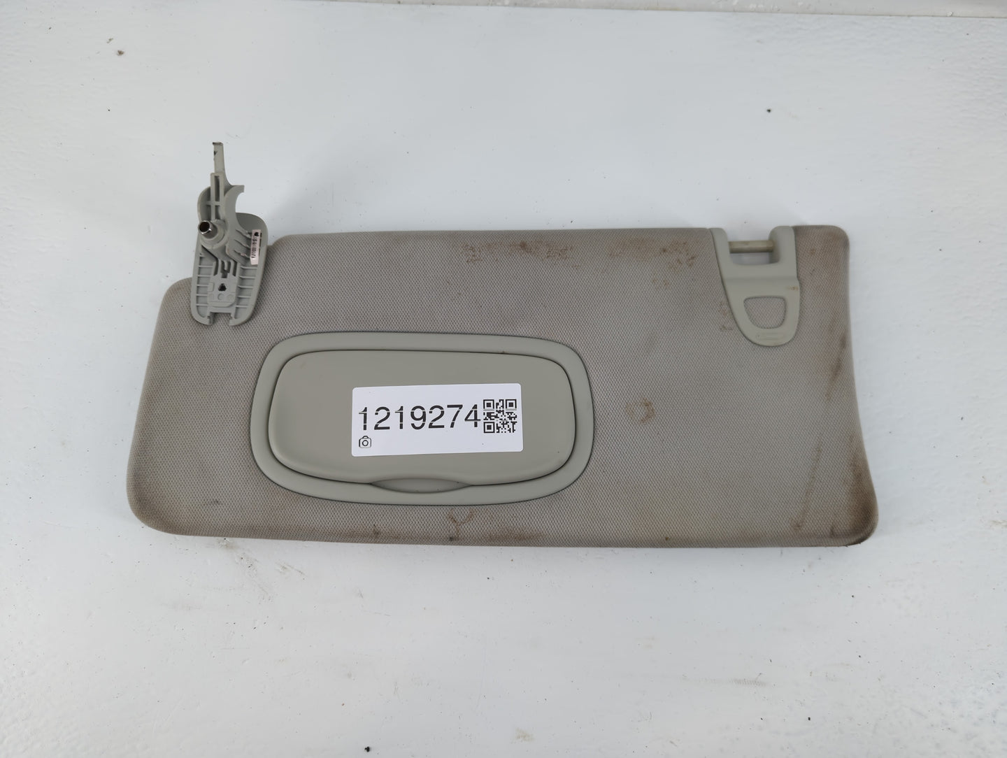 2018 Jeep Compass Sun Visor Shade Replacement Driver Left Mirror Fits OEM Used Auto Parts - Oemusedautoparts1.com