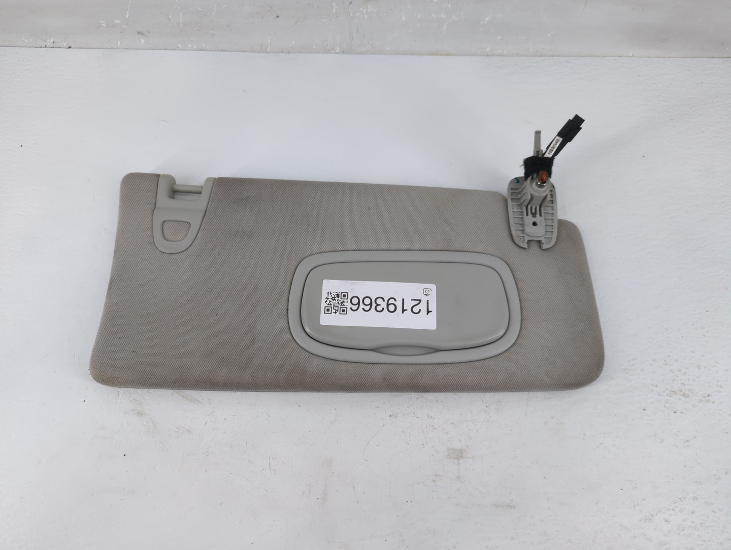 2018 Jeep Compass Sun Visor Shade Replacement Passenger Right Mirror Fits OEM Used Auto Parts - Oemusedautoparts1.com