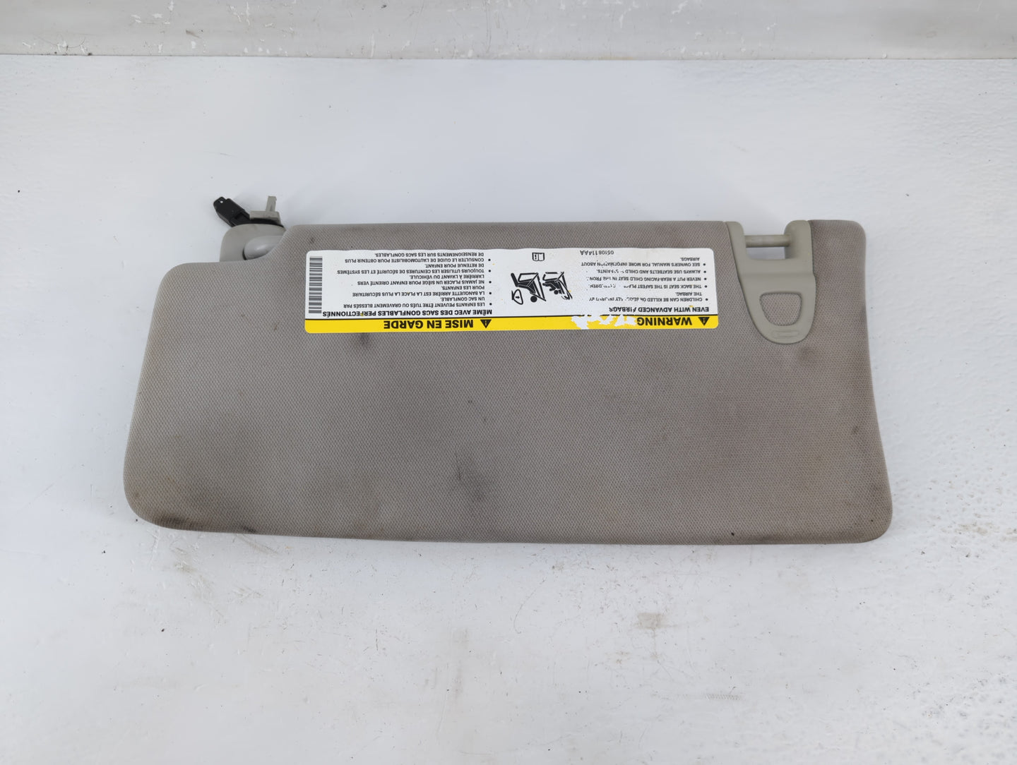 2018 Jeep Compass Sun Visor Shade Replacement Passenger Right Mirror Fits OEM Used Auto Parts - Oemusedautoparts1.com