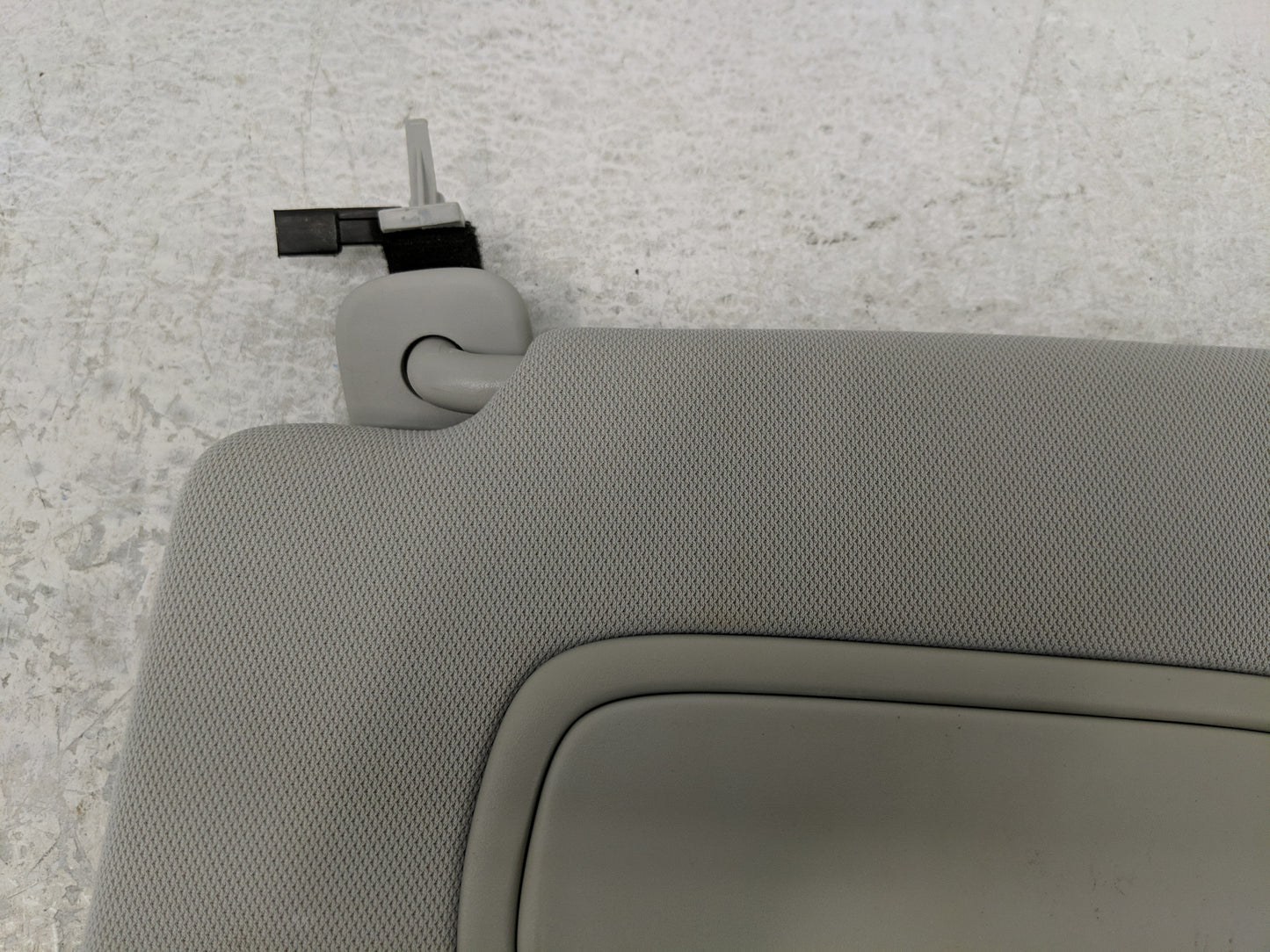 2018 Jeep Compass Sun Visor Shade Replacement Driver Left Mirror Fits OEM Used Auto Parts - Oemusedautoparts1.com