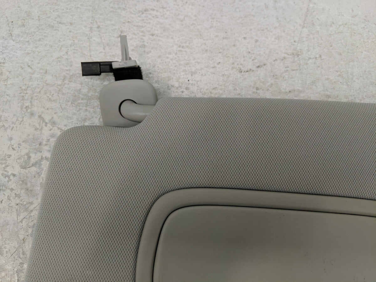 2017-2018 Jeep Compass Sun Visor Shade Replacement Driver Left Mirror Fits Fits 2017 2018 OEM Used Auto Parts - Oemusedautop