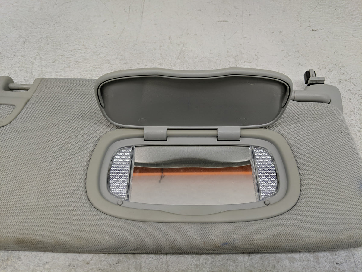 2017-2018 Jeep Compass Sun Visor Shade Replacement Passenger Right Mirror Fits Fits 2017 2018 OEM Used Auto Parts - Oemuseda