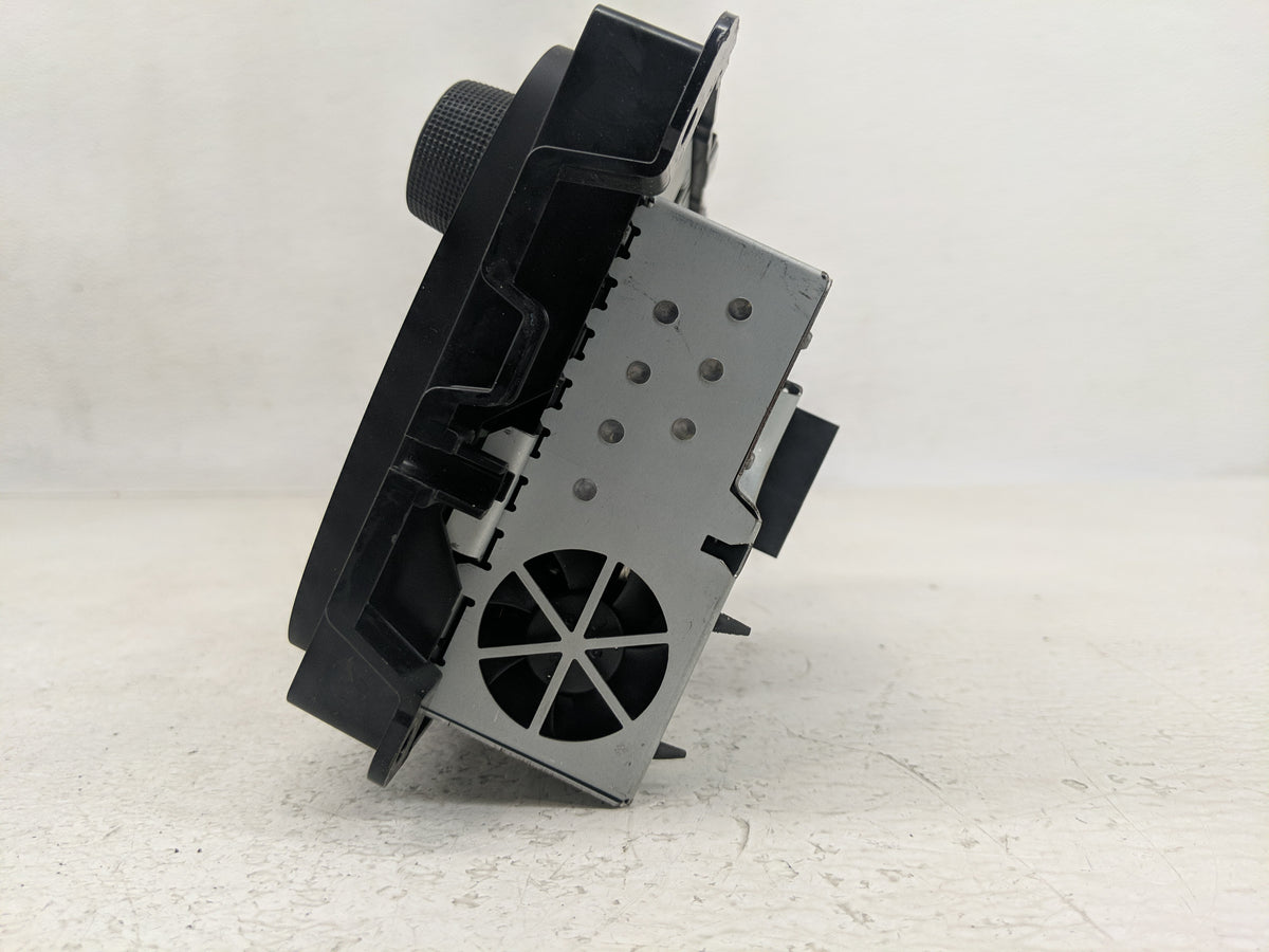 2018 Jeep Compass Radio AM FM Cd Player Receiver Replacement P/N:P68292817AJ OEM Used Auto Parts - Oemusedautoparts1.com
