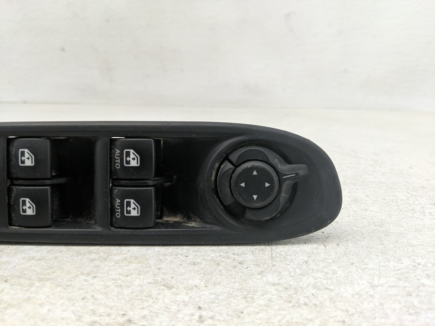 2018 Jeep Compass Master Power Window Switch Replacement Driver Side Left P/N:P6BZ27LXHAA Fits OEM Used Auto Parts - Oemused