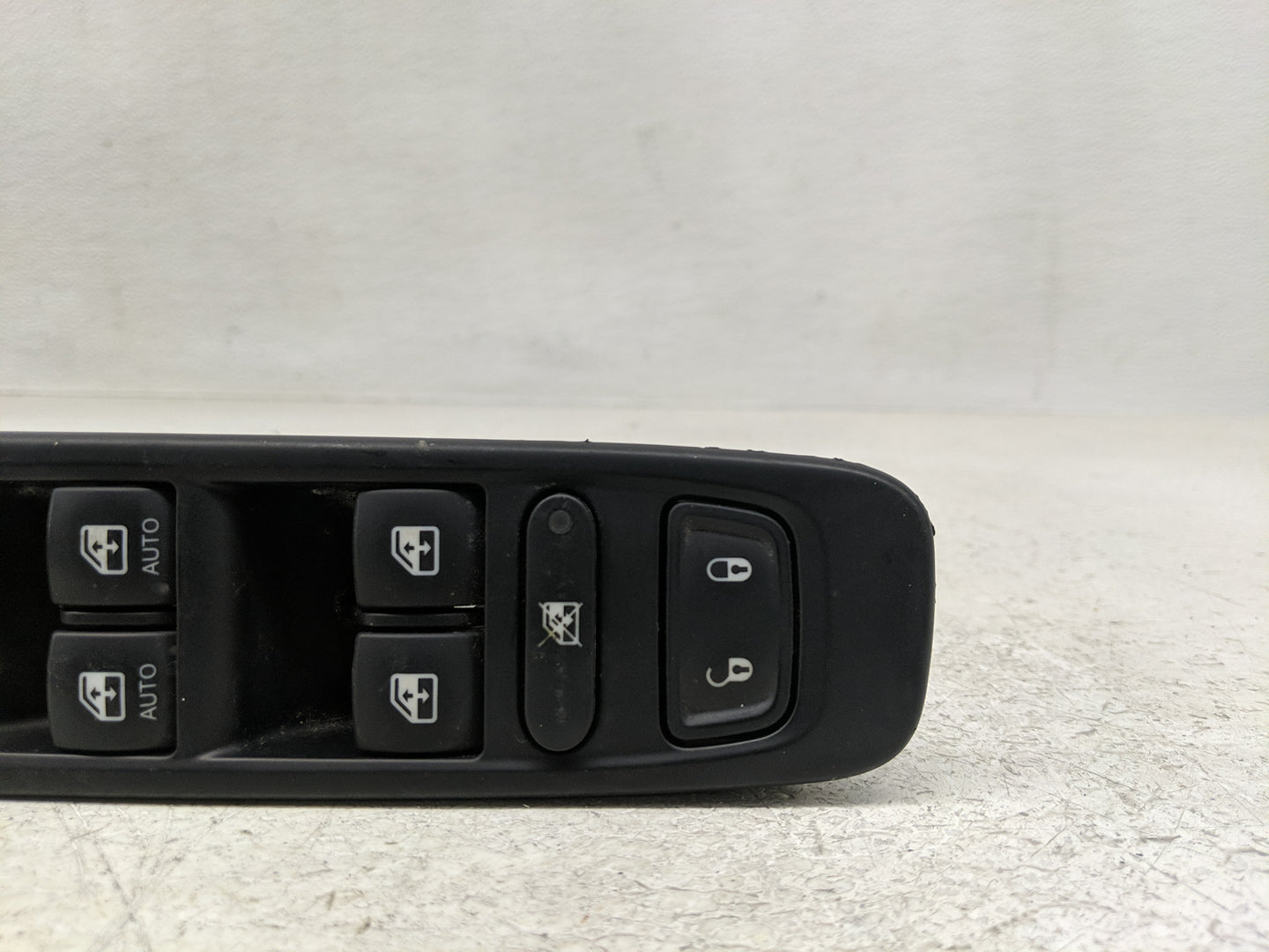 2018 Jeep Compass Master Power Window Switch Replacement Driver Side Left P/N:P6BZ27LXHAA 30171088 Fits OEM Used Auto Parts 