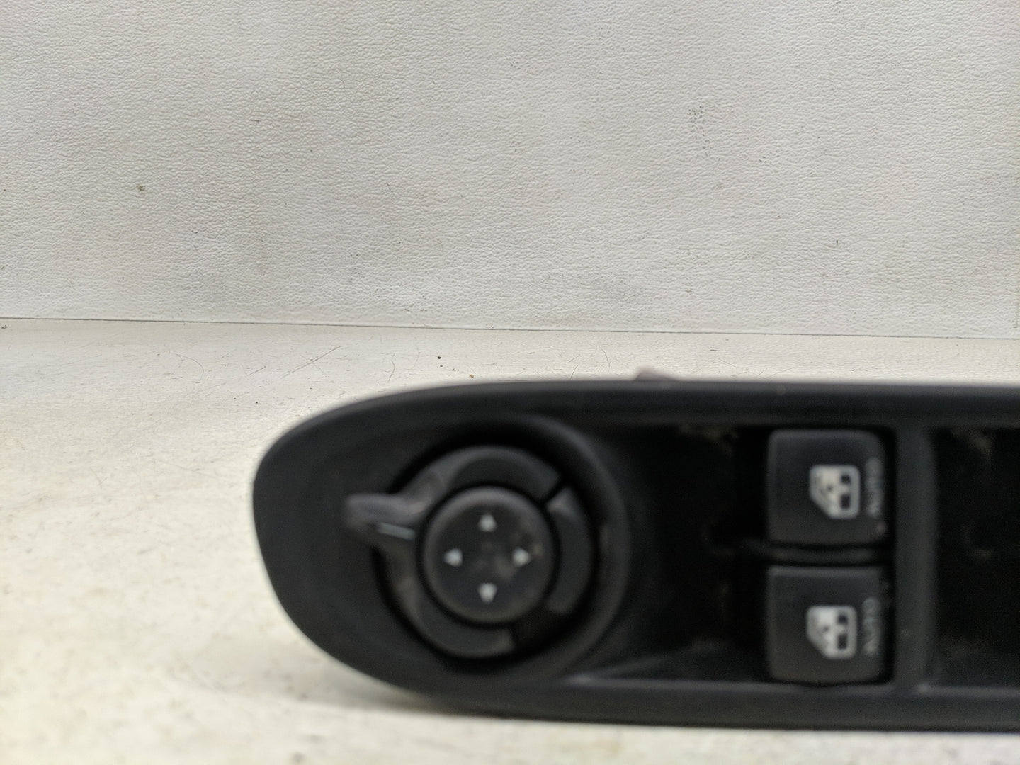2018 Jeep Compass Master Power Window Switch Replacement Driver Side Left P/N:P6BZ27LXHAA 30171088 Fits OEM Used Auto Parts 