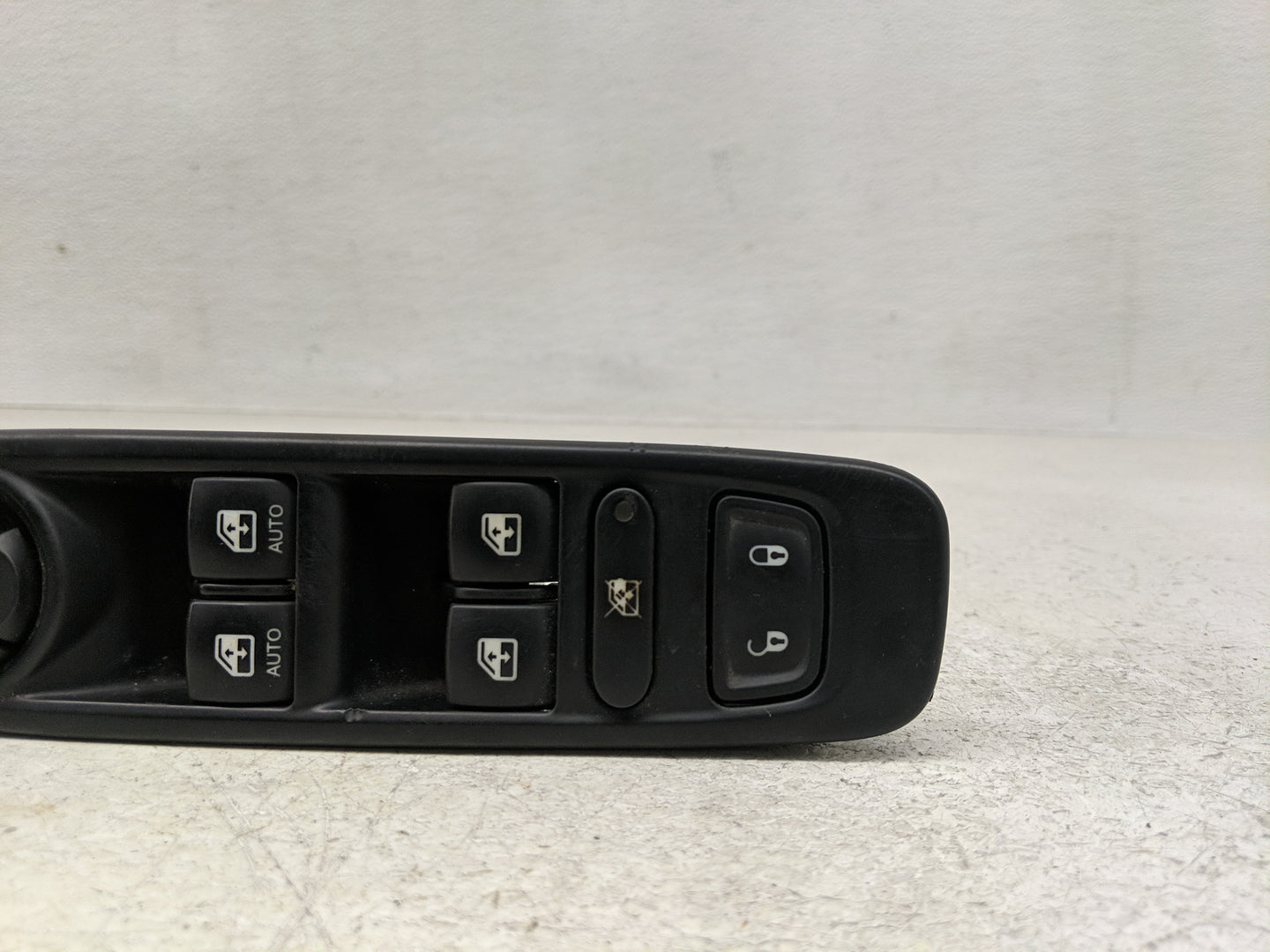 2018 Jeep Compass Master Power Window Switch Replacement Driver Side Left P/N:P6BZ27LXHAA 30171088 Fits OEM Used Auto Parts 