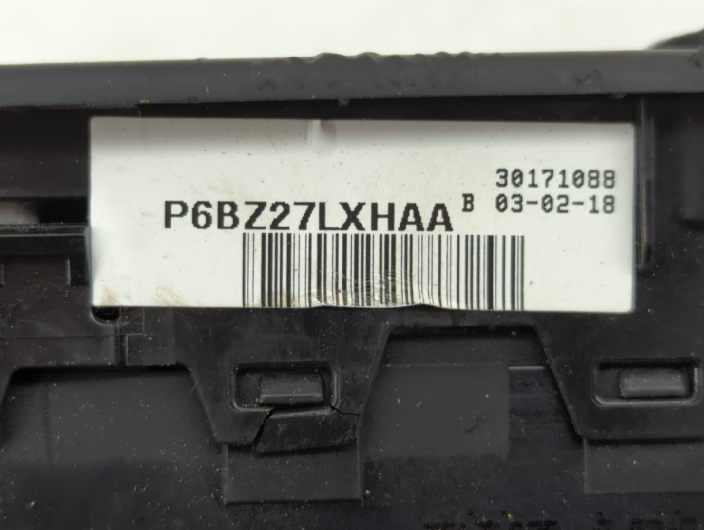 2018 Jeep Compass Master Power Window Switch Replacement Driver Side Left P/N:30171088 P6BZ27LXHAA Fits OEM Used Auto Parts 