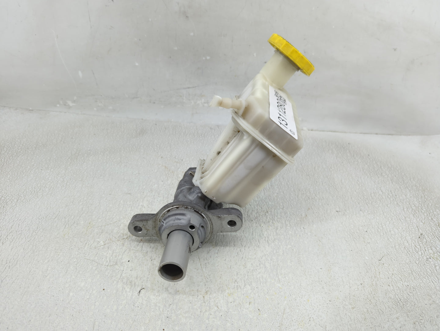 2018 Jeep Compass Brake Master Cylinder - Oemusedautoparts1.com