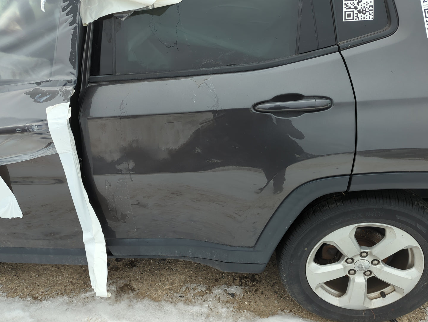 2018 Jeep Compass Driver Rear Door Oem - Oemusedautoparts1.com