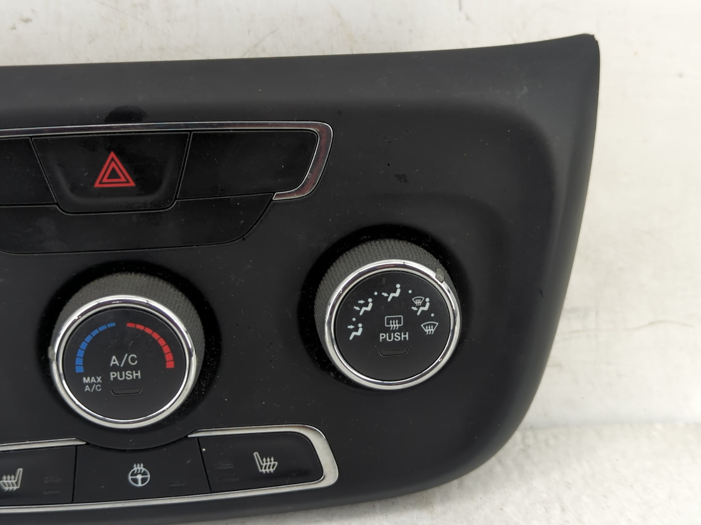 2018 Jeep Compass Climate Control Module Temperature AC/Heater Replacement P/N:24477B Fits OEM Used Auto Parts - Oemusedauto