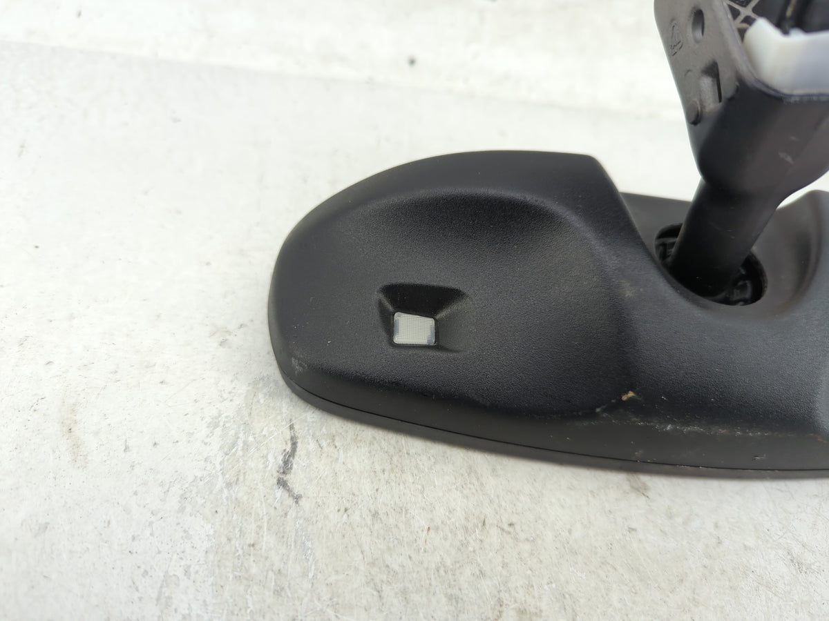2017-2018 Jeep Compass Interior Rear View Mirror Replacement OEM P/N:5XR330X9AD Fits Fits 2017 2018 OEM Used Auto Parts - Oe