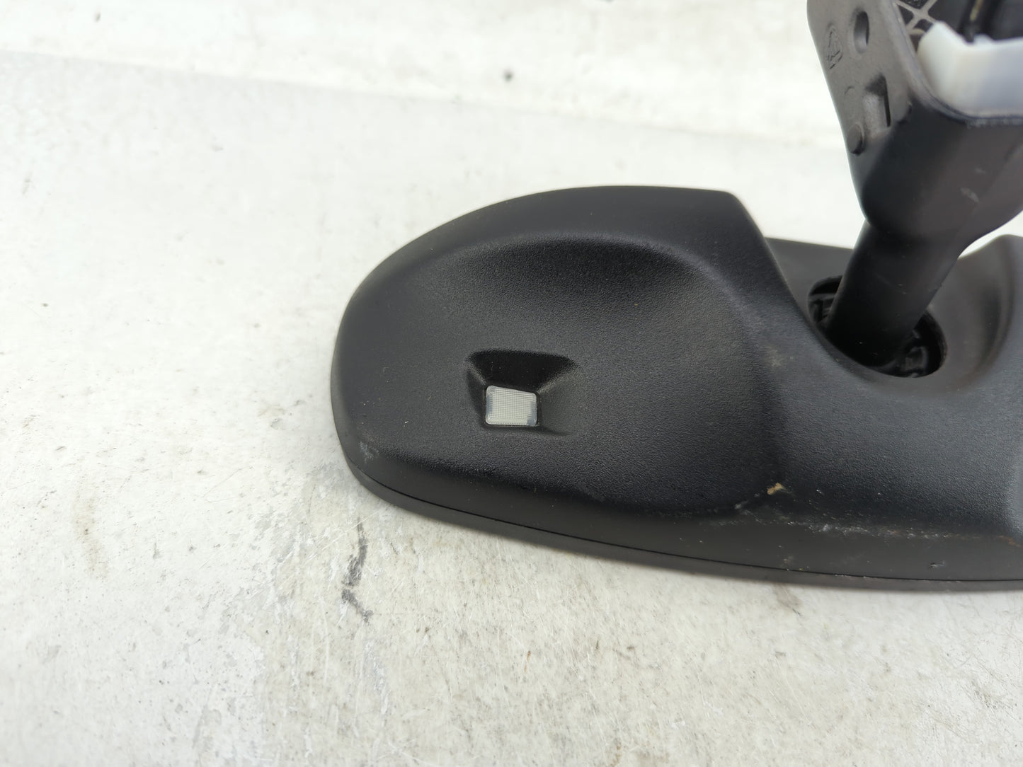 2018 Jeep Compass Interior Rear View Mirror Replacement OEM P/N:5XR330X9AD Fits OEM Used Auto Parts - Oemusedautoparts1.com