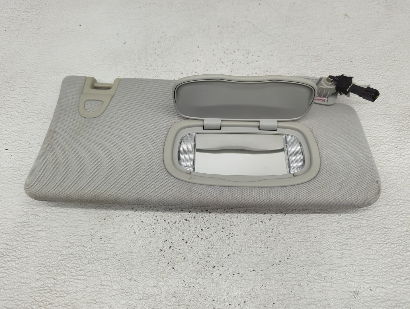 2018 Jeep Compass Sun Visor Shade Replacement Passenger Right Mirror Fits OEM Used Auto Parts - Oemusedautoparts1.com