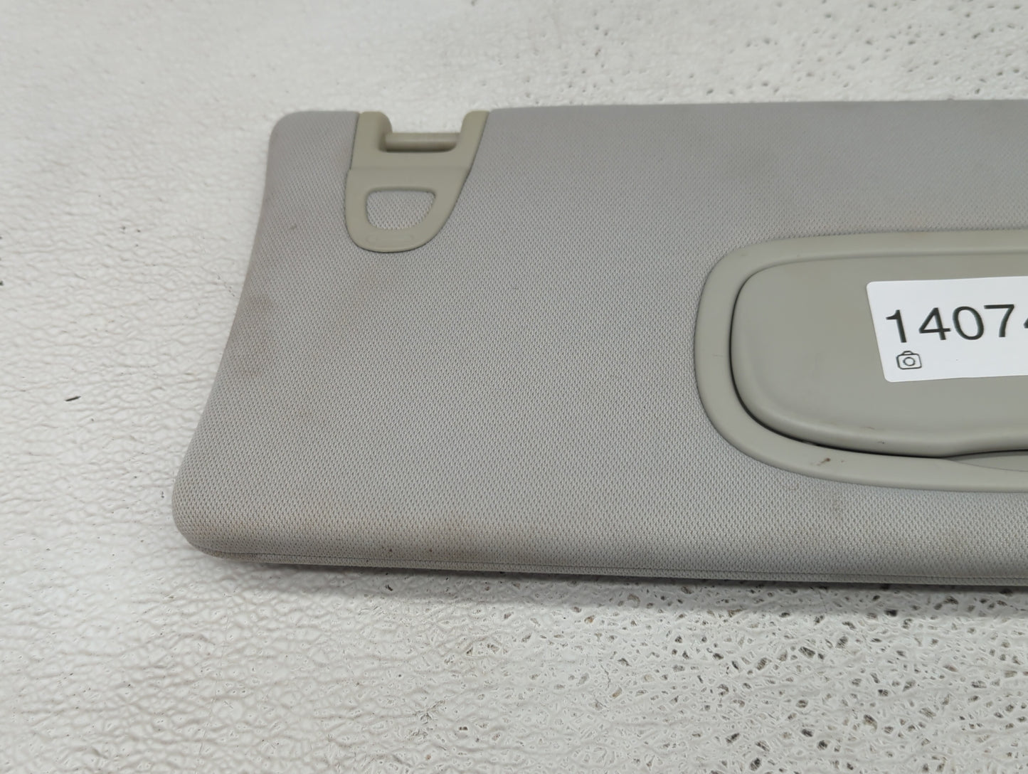 2018 Jeep Compass Sun Visor Shade Replacement Passenger Right Mirror Fits OEM Used Auto Parts - Oemusedautoparts1.com
