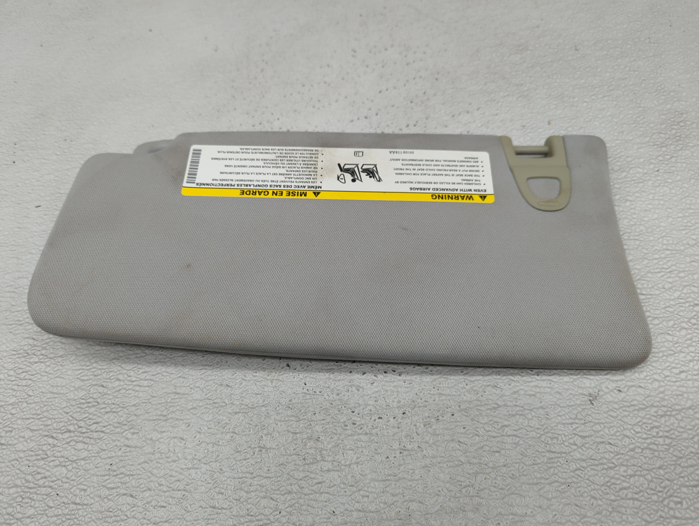 2018 Jeep Compass Sun Visor Shade Replacement Passenger Right Mirror Fits OEM Used Auto Parts - Oemusedautoparts1.com