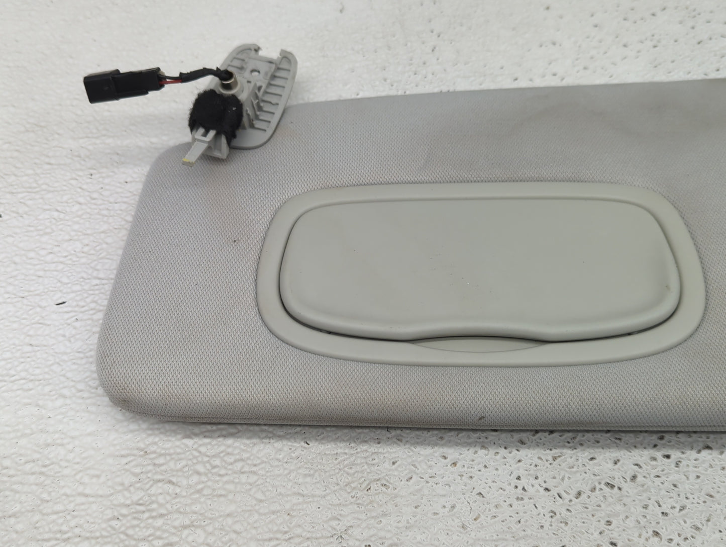 2018 Jeep Compass Sun Visor Shade Replacement Driver Left Mirror Fits OEM Used Auto Parts - Oemusedautoparts1.com