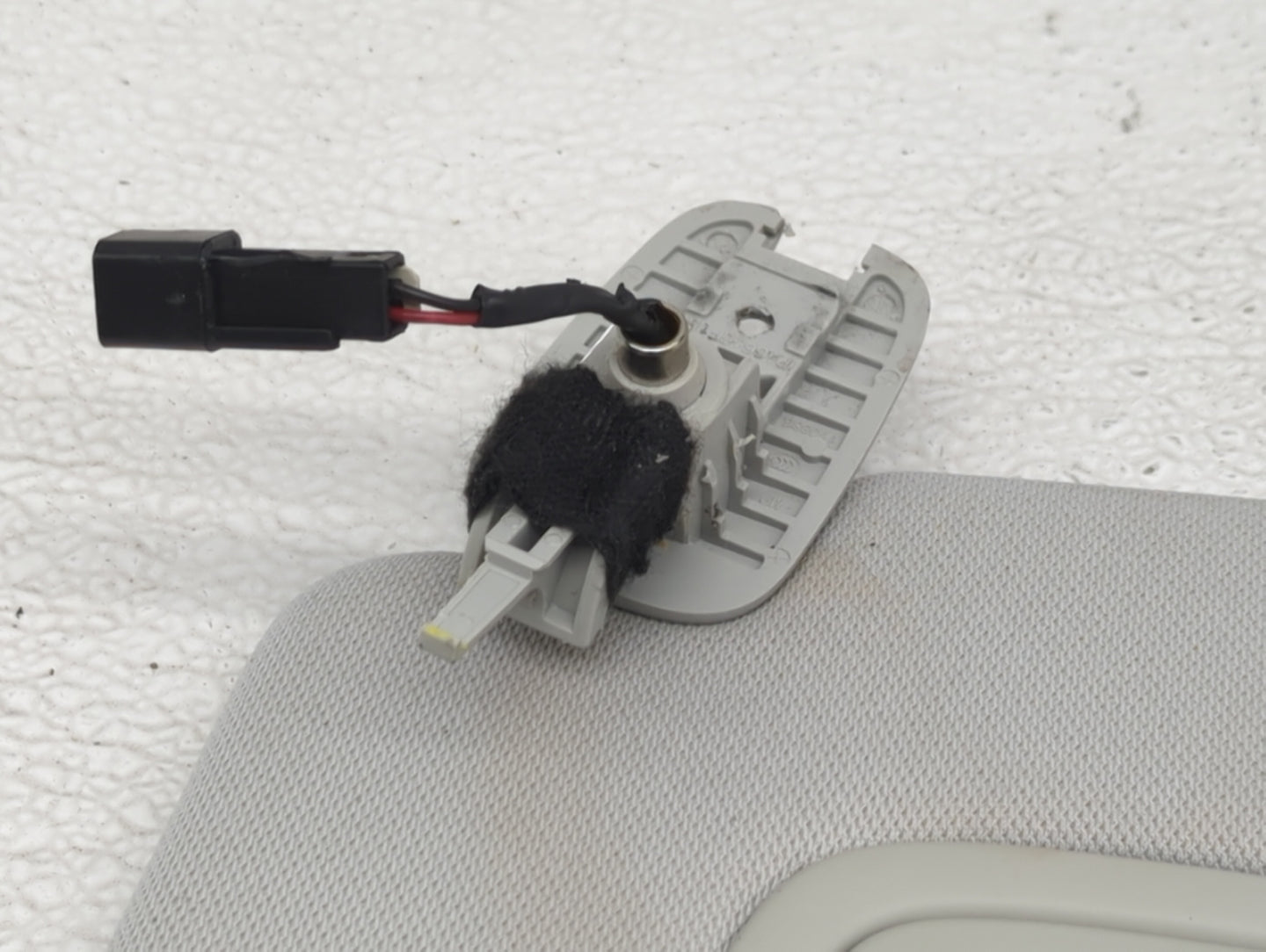 2018 Jeep Compass Sun Visor Shade Replacement Driver Left Mirror Fits OEM Used Auto Parts - Oemusedautoparts1.com