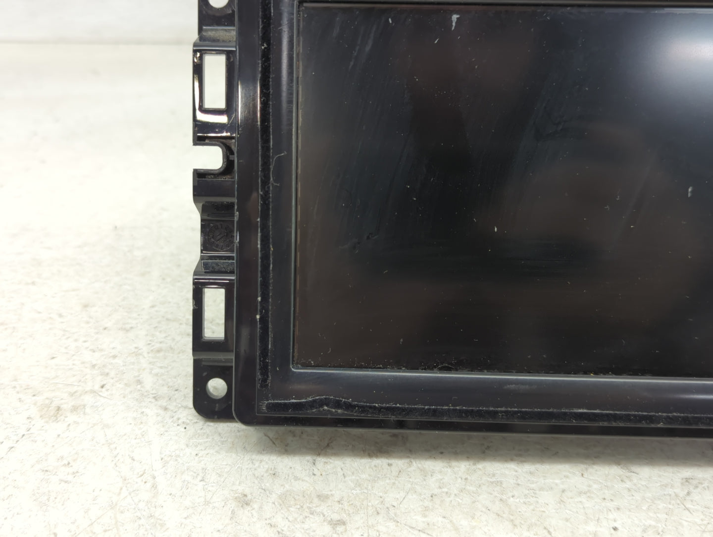 2018 Jeep Compass Radio AM FM Cd Player Receiver Replacement P/N:P68292818AJ Fits OEM Used Auto Parts - Oemusedautoparts1.co