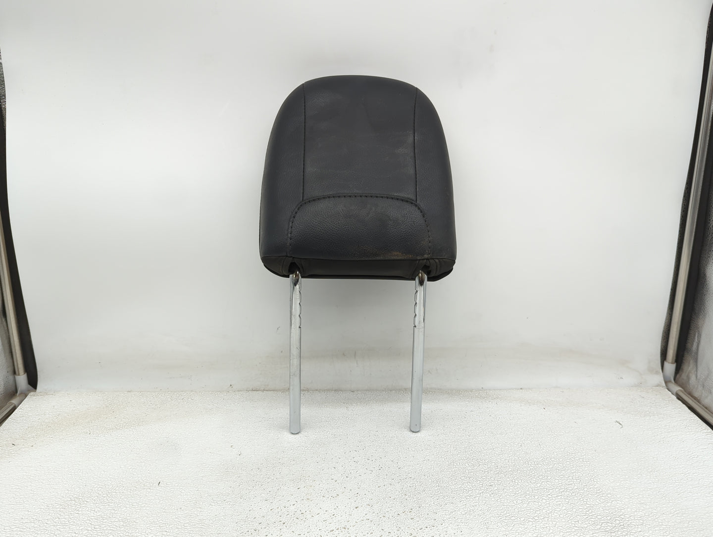 2018 Jeep Compass Headrest Head Rest Front Driver Passenger Seat Fits OEM Used Auto Parts - Oemusedautoparts1.com
