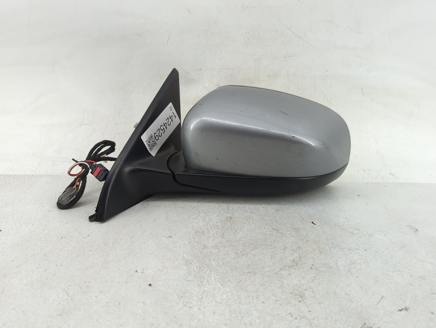 2018 Jeep Compass Driver Side View Mirror - Left Door Mirror OEM Used - Oemusedautoparts1.com