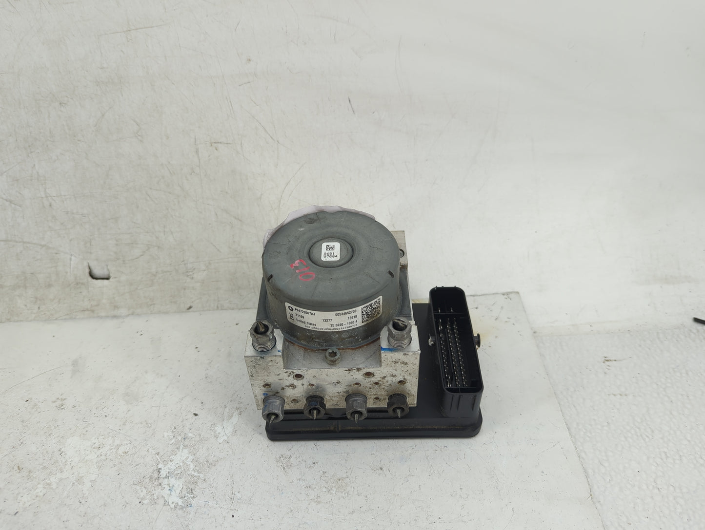 2018 Jeep Compass ABS Pump Control Module Replacement P/N:54732067AJ 28.5159-0408.3, 25.0915-6091.3, 25.0621-3779.3 Fits OEM
