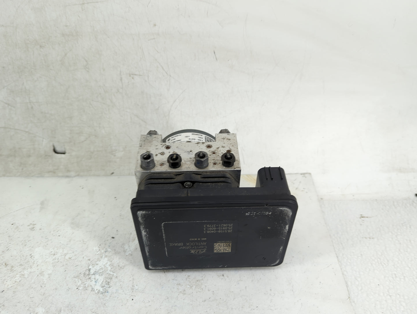 2018 Jeep Compass ABS Pump Control Module Replacement P/N:54732067AJ 28.5159-0408.3, 25.0915-6091.3, 25.0621-3779.3 Fits OEM