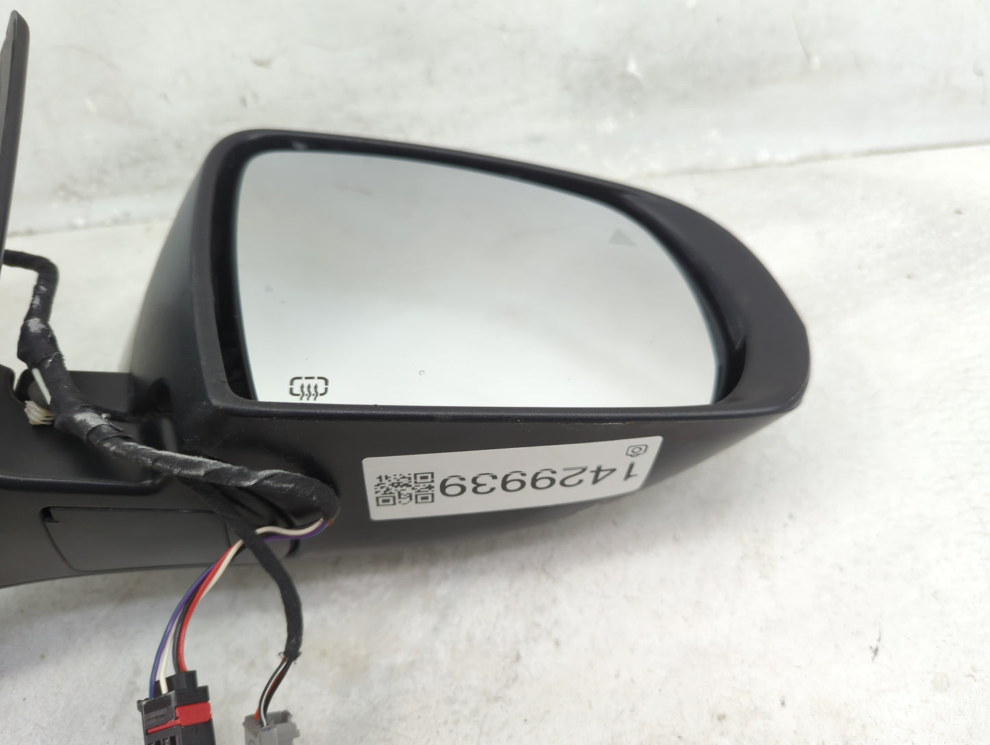 2018 Jeep Compass Passenger Side View Mirror - Right Door Mirror OEM Used - Oemusedautoparts1.com