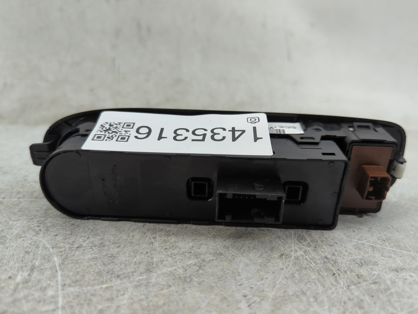 2018 Jeep Compass Master Power Window Switch Replacement Driver Side Left P/N:P68Z27LXHAA 30171088 Fits OEM Used Auto Parts 