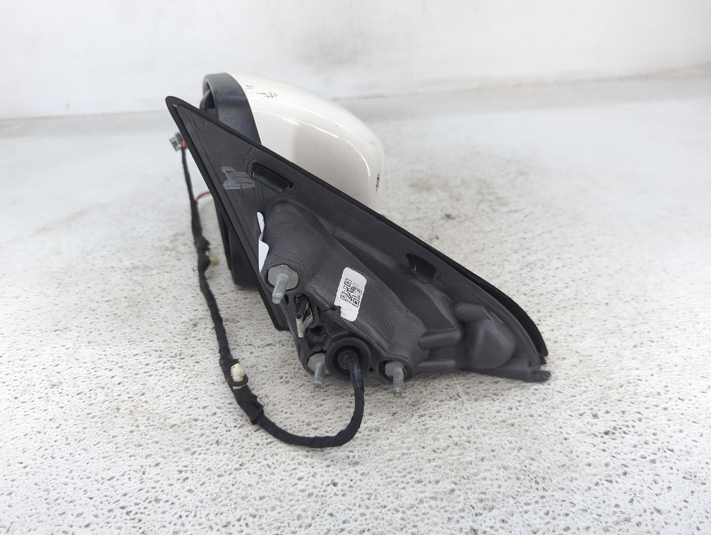 2018 Jeep Compass Driver Side View Mirror - Left Door Mirror OEM Used - Oemusedautoparts1.com