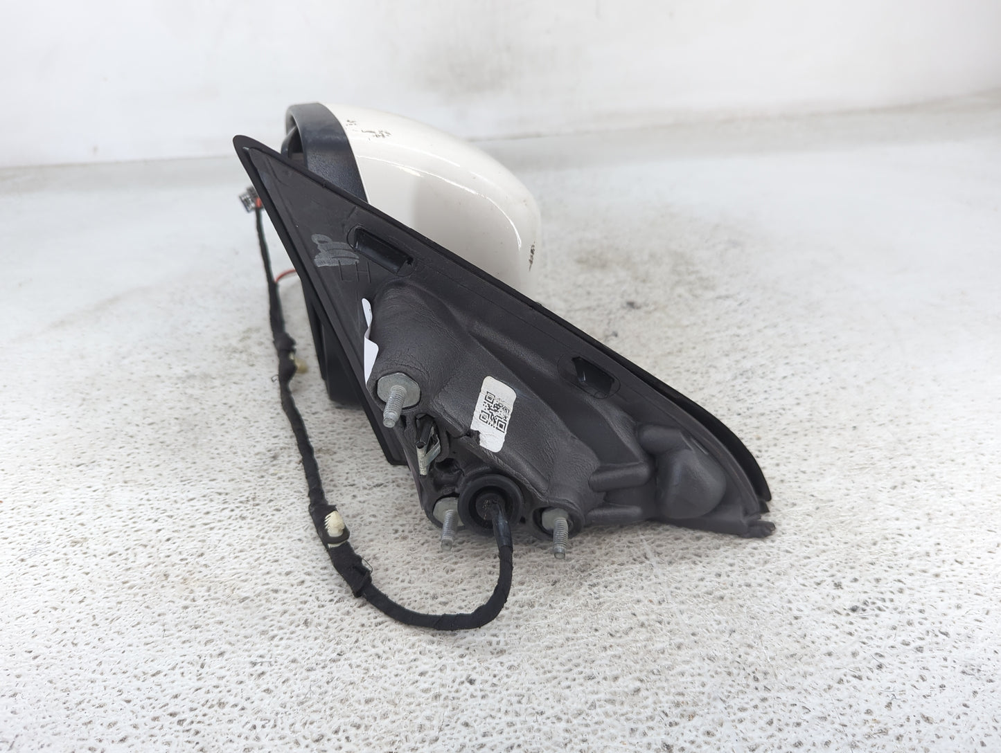 2018 Jeep Compass Driver Side View Mirror - Left Door Mirror OEM Used - Oemusedautoparts1.com