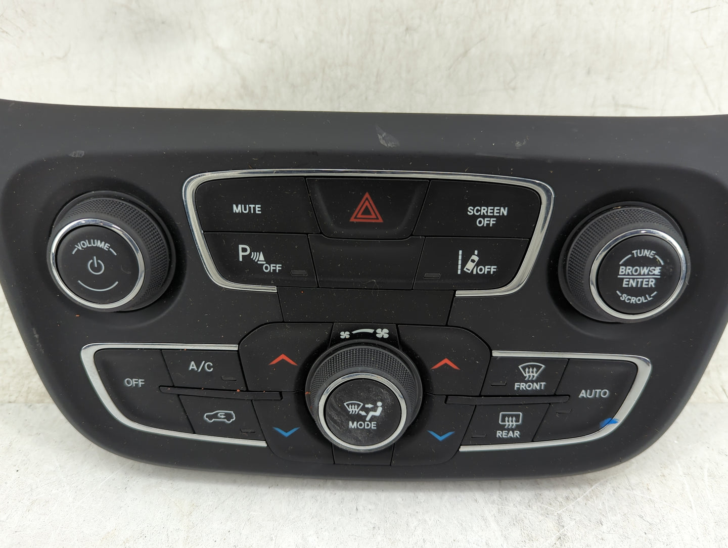2018 Jeep Compass Climate Control Module Temperature AC/Heater Replacement P/N:P5VA60DX9AD Fits OEM Used Auto Parts - Oemuse