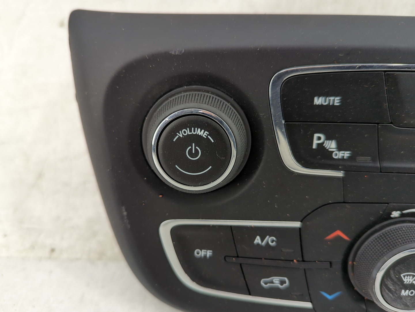 2018 Jeep Compass Climate Control Module Temperature AC/Heater Replacement P/N:P5VA60DX9AD Fits OEM Used Auto Parts - Oemuse
