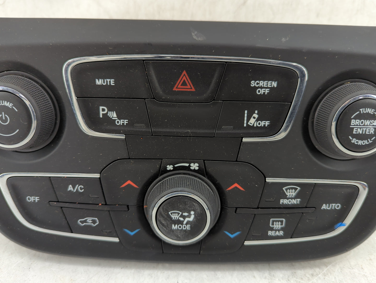 2018 Jeep Compass Climate Control Module Temperature AC/Heater Replacement P/N:P5VA60DX9AD Fits OEM Used Auto Parts - Oemuse