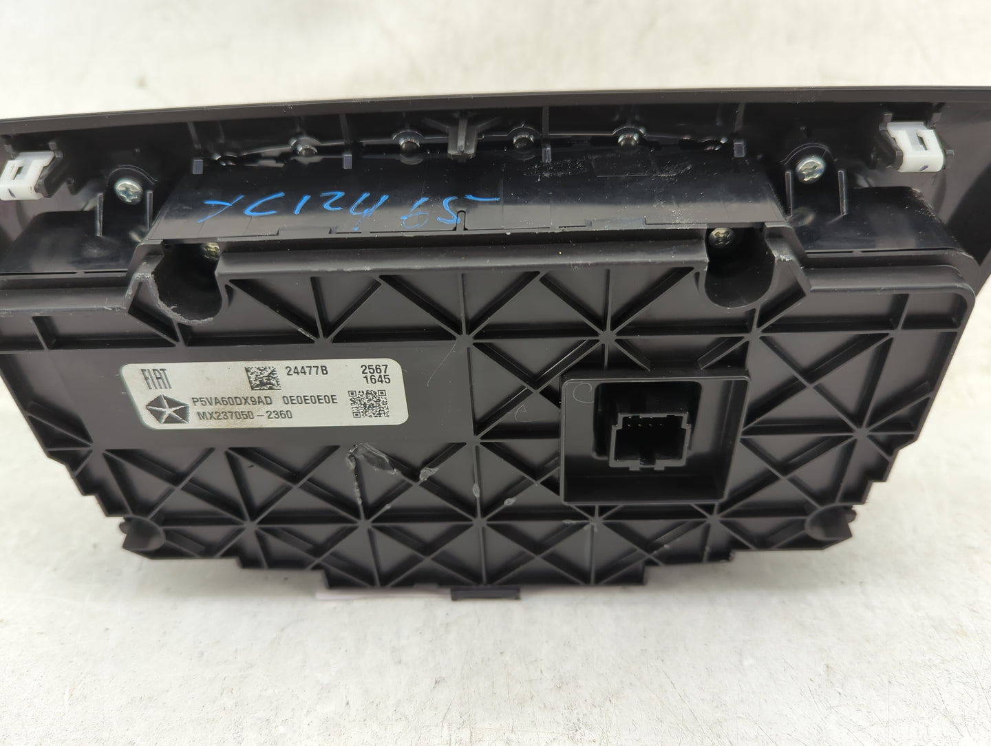 2018 Jeep Compass Climate Control Module Temperature AC/Heater Replacement P/N:P5VA60DX9AD Fits OEM Used Auto Parts - Oemuse
